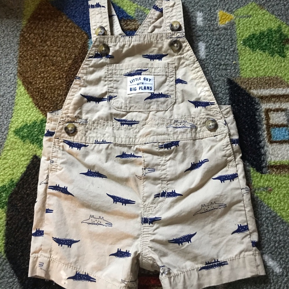 Baby boy overall in excellent care and use !
